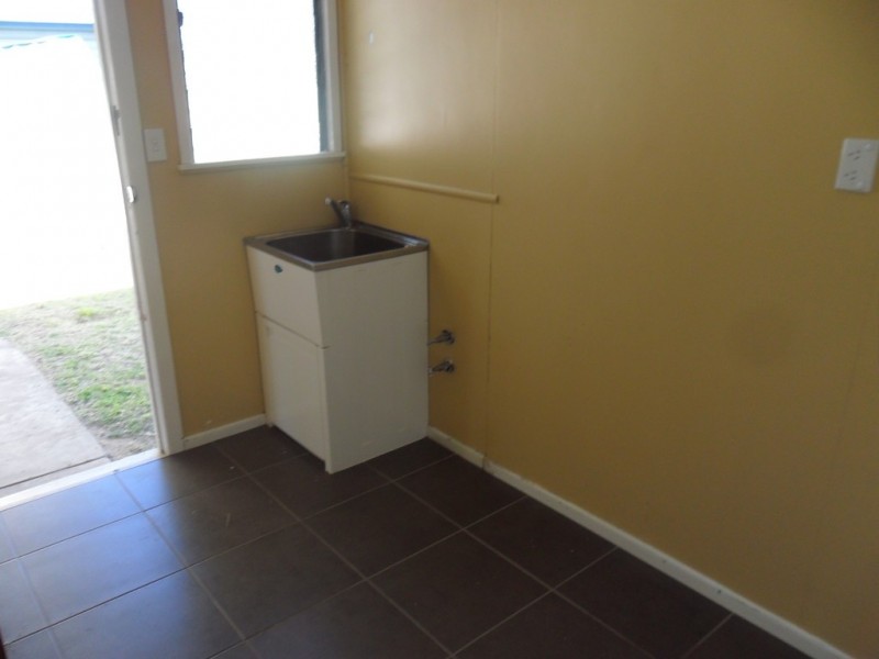 69 Edith Street, Miles QLD 4415