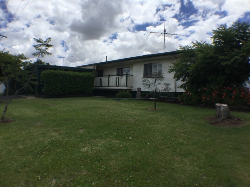 4 Wambo Street, Dalby QLD 4405