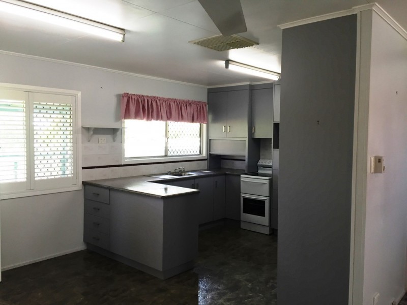 4 Wambo Street, Dalby QLD 4405