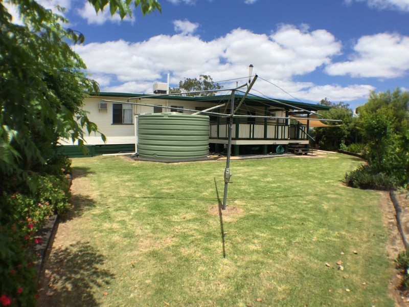 4 Wambo Street, Dalby QLD 4405