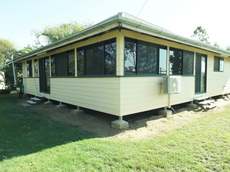 14 Hartleys Lane, Roma QLD 4455