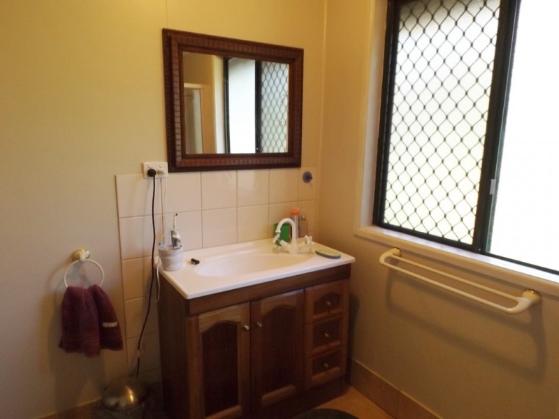 14 Hartleys Lane, Roma QLD 4455