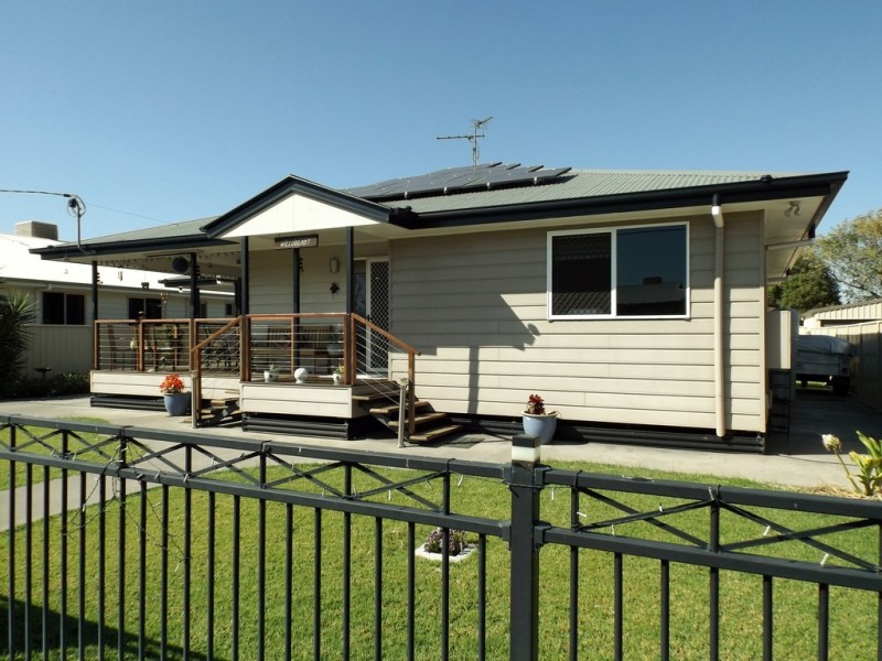 4 Courtney Street, Roma QLD 4455