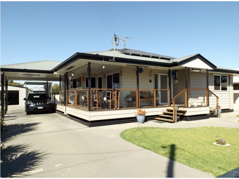 4 Courtney Street, Roma QLD 4455