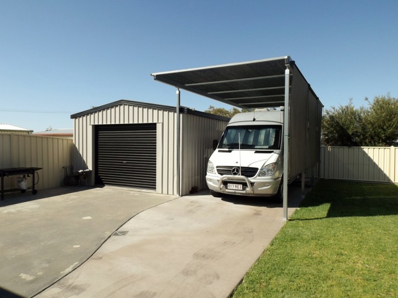 4 Courtney Street, Roma QLD 4455