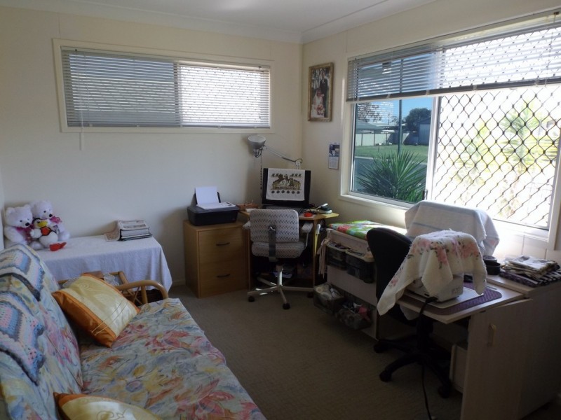 4 Courtney Street, Roma QLD 4455