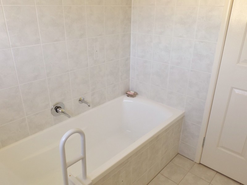 4 Courtney Street, Roma QLD 4455