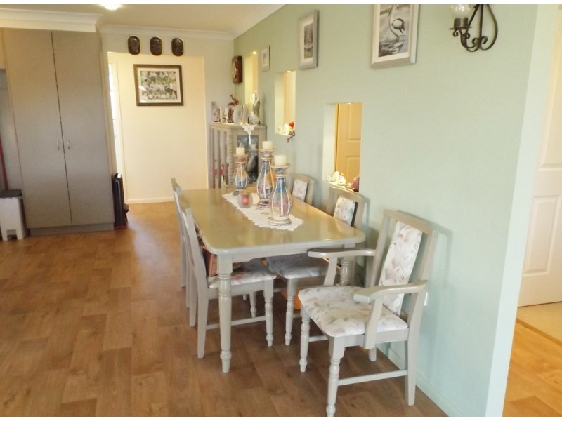 4 Courtney Street, Roma QLD 4455