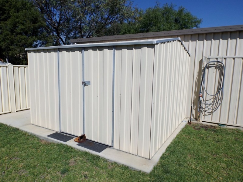 4 Courtney Street, Roma QLD 4455