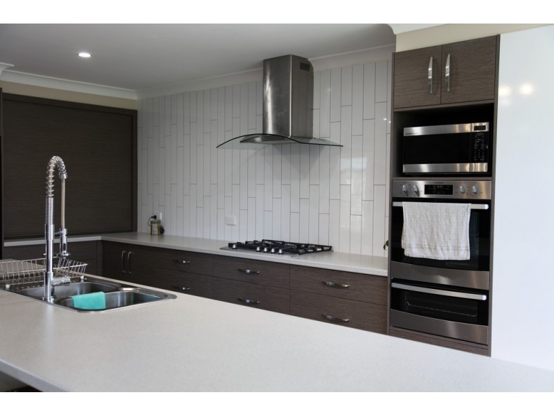 28-32 Edwardes Street, Roma QLD 4455