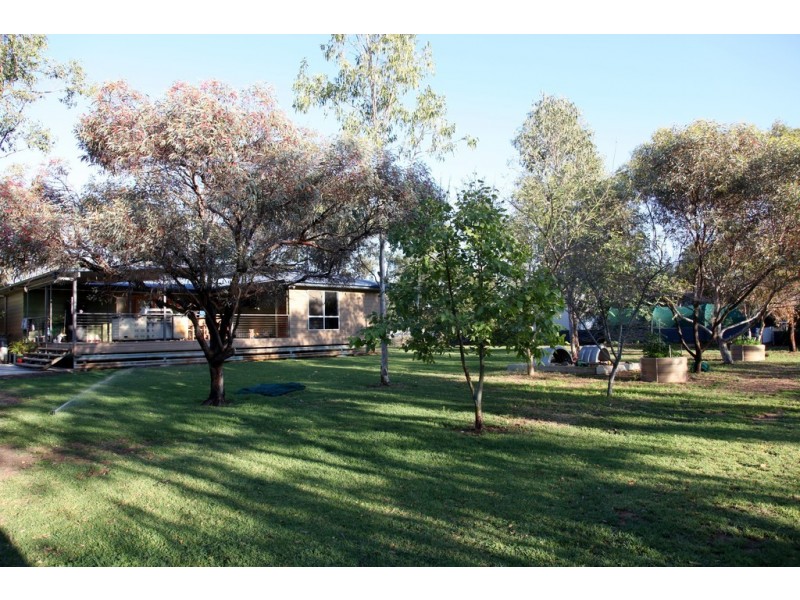 28-32 Edwardes Street, Roma QLD 4455