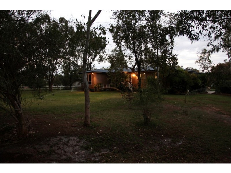 28-32 Edwardes Street, Roma QLD 4455