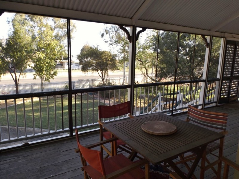 9 Miscamble Street, Roma QLD 4455
