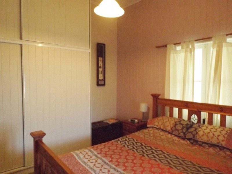 9 Miscamble Street, Roma QLD 4455