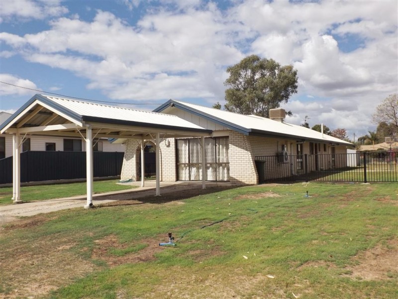 22 Wright Street, Roma QLD 4455