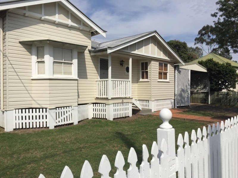 74a Patrick Street, Dalby QLD 4405