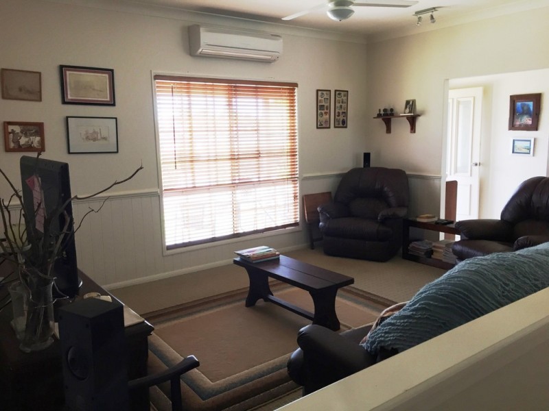 38 Sandalwood Avenue, Dalby QLD 4405