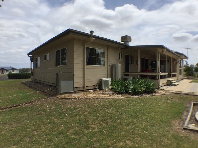 38 Sandalwood Avenue, Dalby QLD 4405