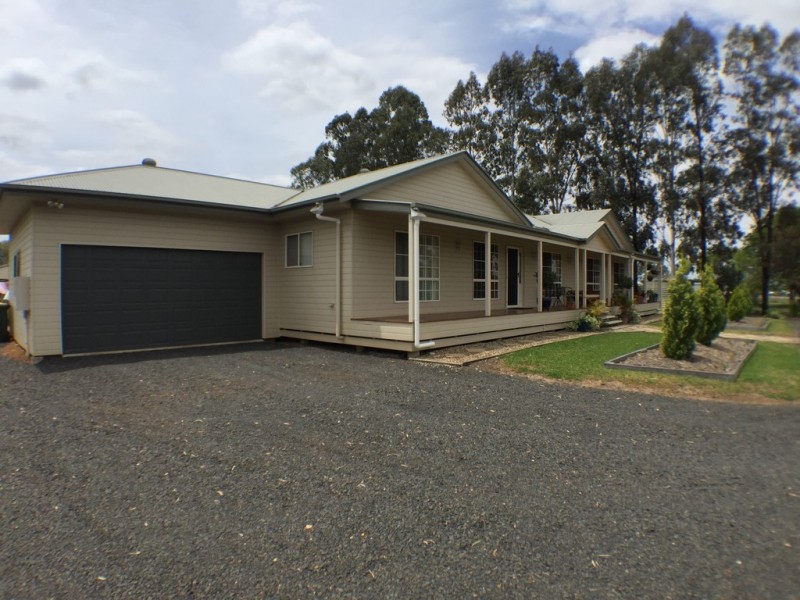 38 Sandalwood Avenue, Dalby QLD 4405