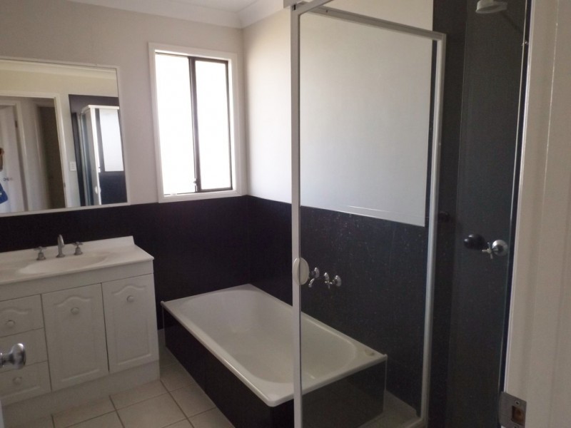 14 Karalee Court, Roma QLD 4455