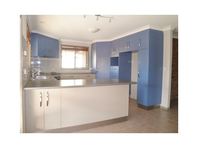 1-5 Edwardes Street, Roma QLD 4455