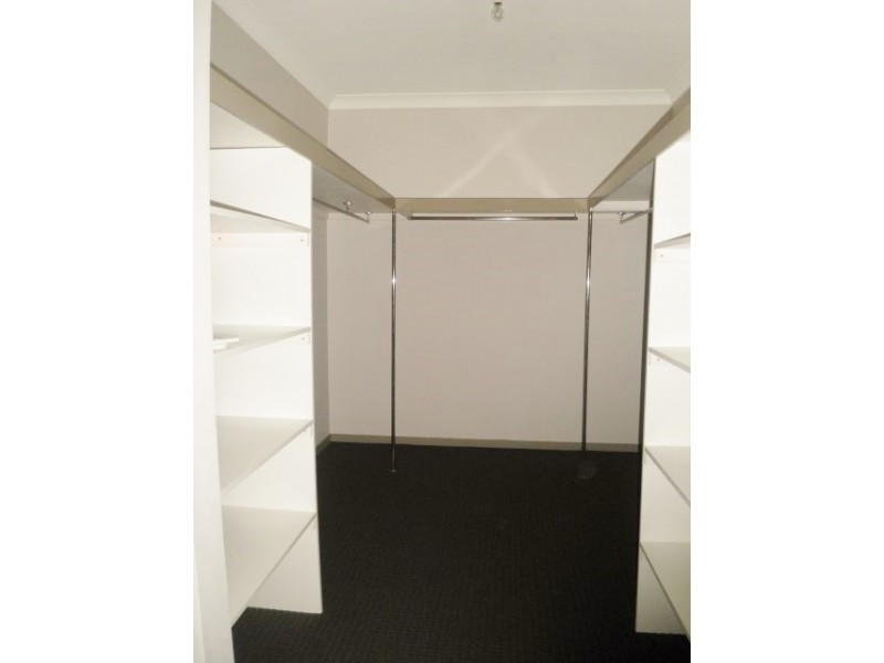 1-5 Edwardes Street, Roma QLD 4455