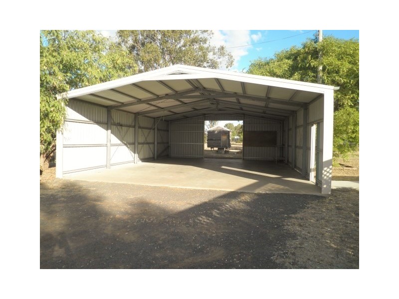 1-5 Edwardes Street, Roma QLD 4455