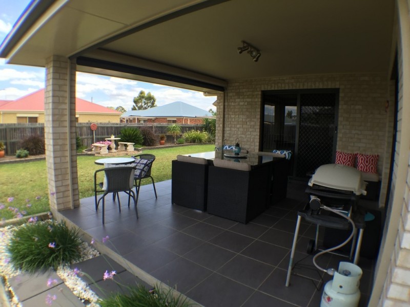 5 Montclair Close, Dalby QLD 4405