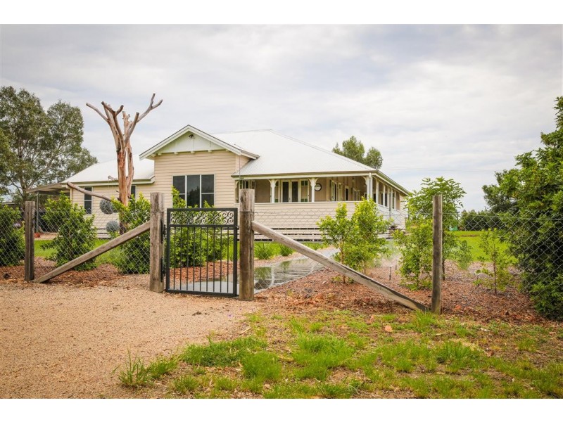 358 Dargal Road, Roma QLD 4455