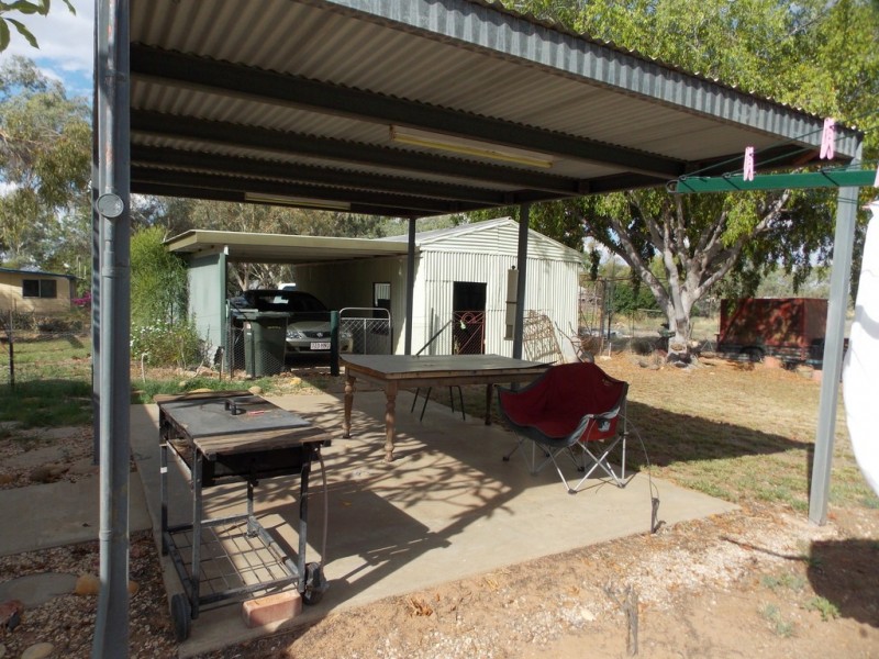 31 CLEMATIS ST, Blackall QLD 4472
