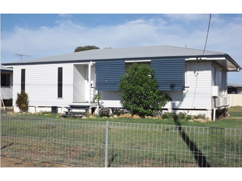 122 Currey, Roma QLD 4455