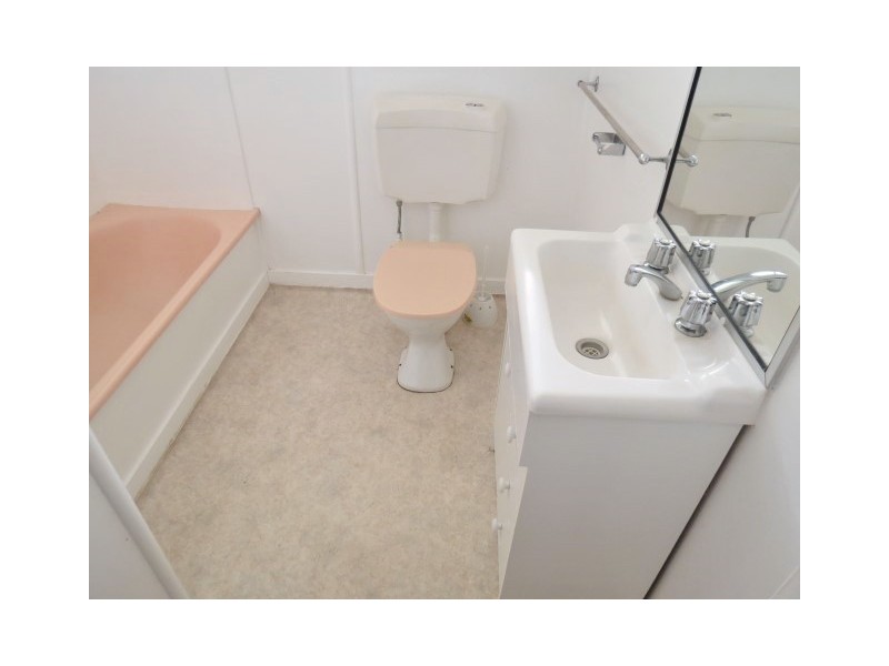 122 Currey, Roma QLD 4455