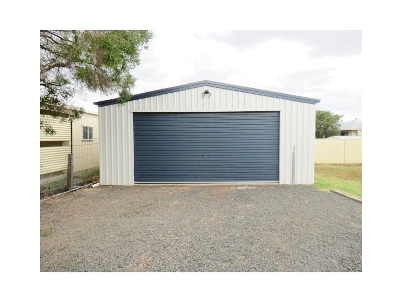 122 Currey, Roma QLD 4455