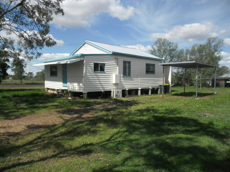 18 Killarney Street, Dulacca QLD 4425