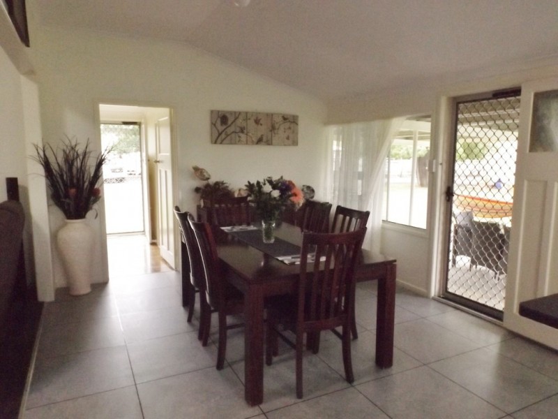 42 Edwardes Street, Roma QLD 4455