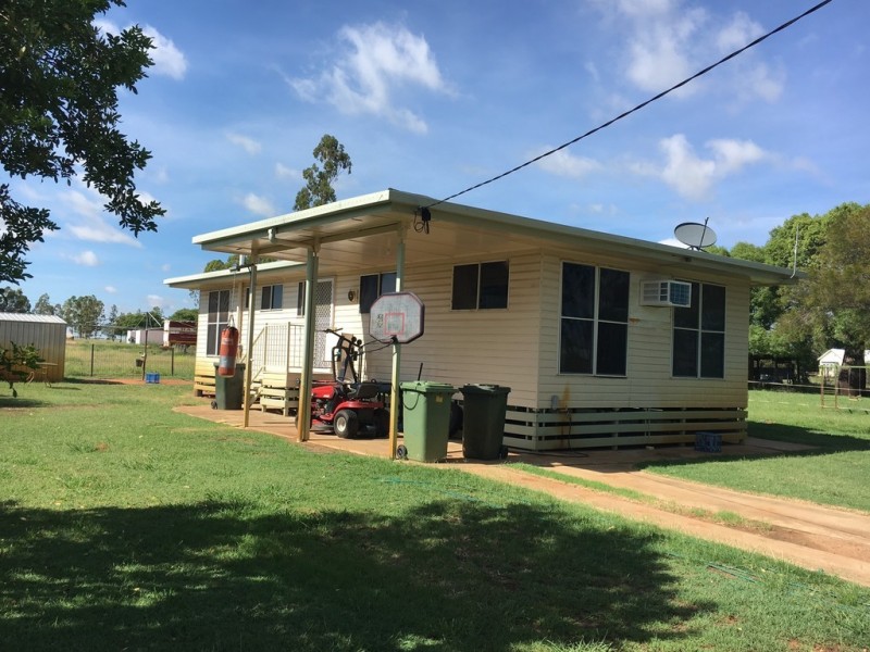 12A EDWARD ST, Tambo QLD 4478