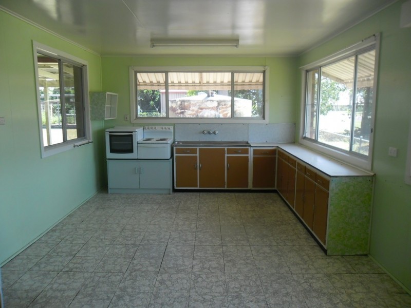 1 Weldon Street, Wandoan QLD 4419