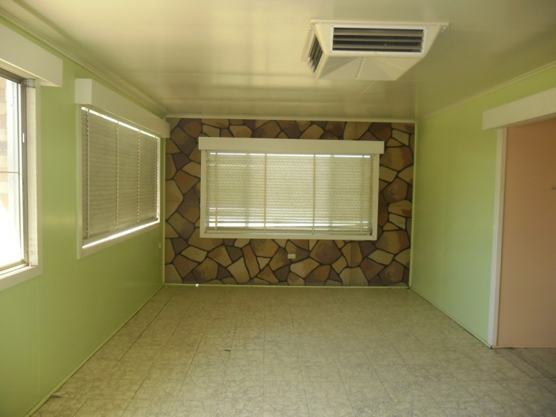 1 Weldon Street, Wandoan QLD 4419