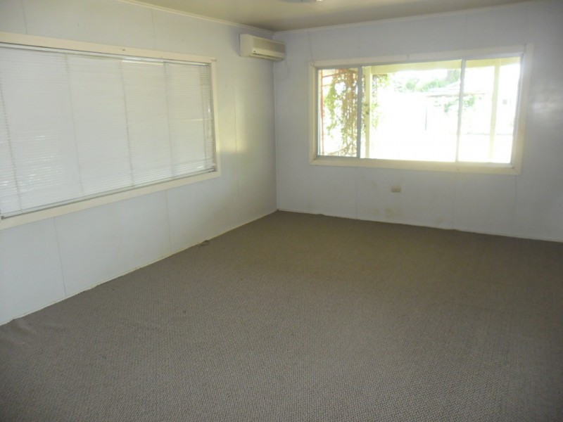 1 Weldon Street, Wandoan QLD 4419