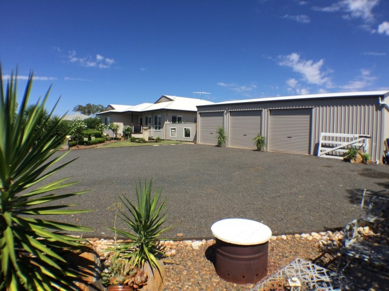13 Solitaire Court, Dalby QLD 4405