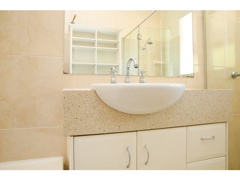 234 Edwardes Street, Roma QLD 4455