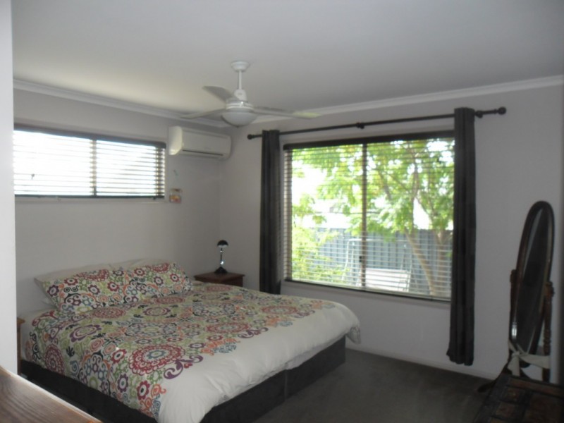 7 Racecourse Road, Miles QLD 4415