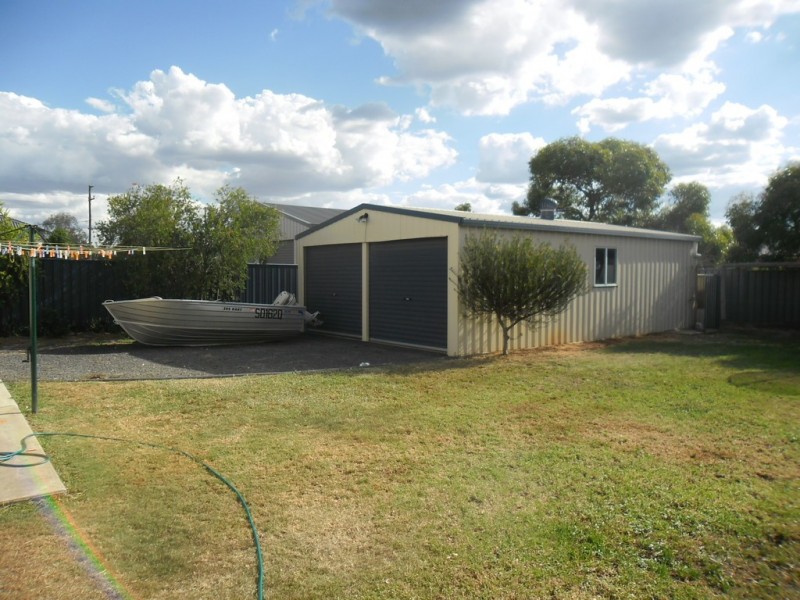 7 Racecourse Road, Miles QLD 4415