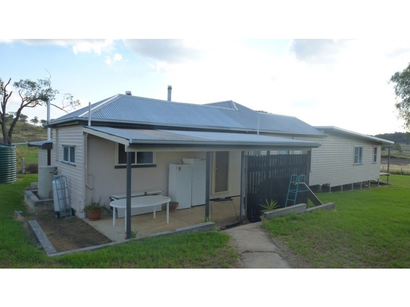 3278 Oakey Cooyar Road, Kulpi QLD 4352