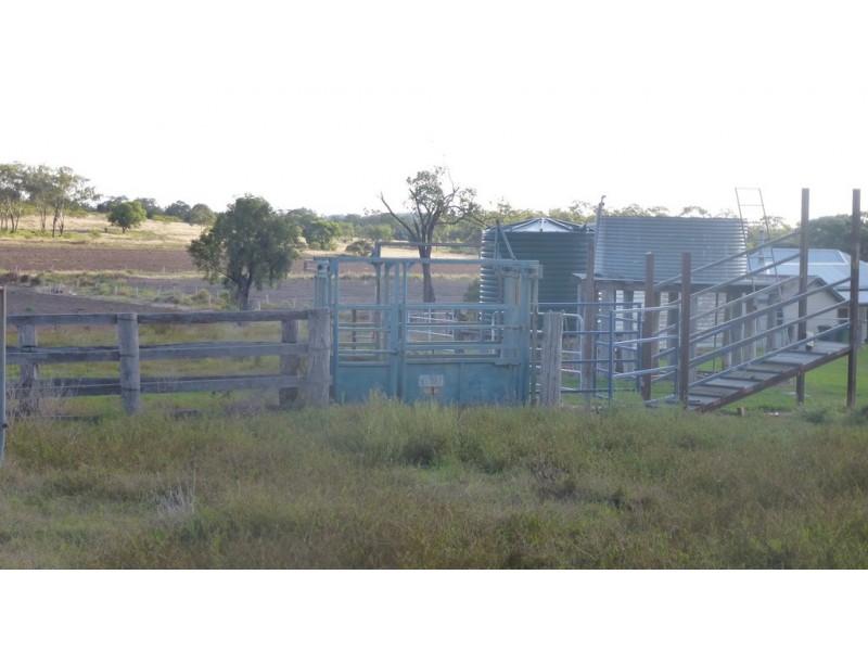 3278 Oakey Cooyar Road, Kulpi QLD 4352