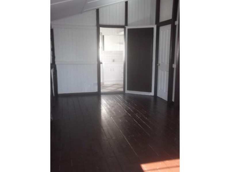 28 Broad Street, Cunnamulla QLD 4490