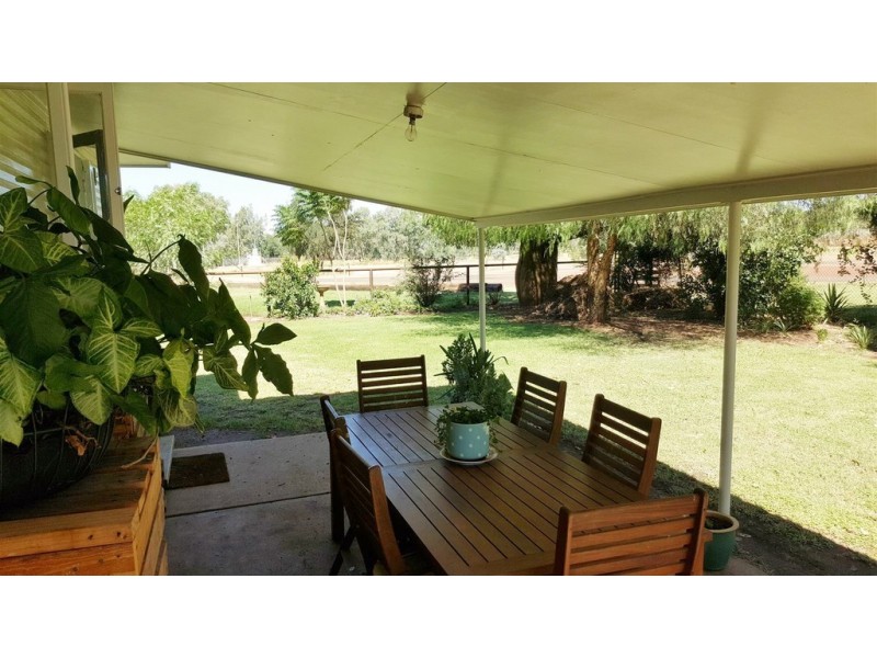 3 Augusta Street, Surat QLD 4417