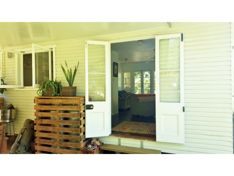 3 Augusta Street, Surat QLD 4417