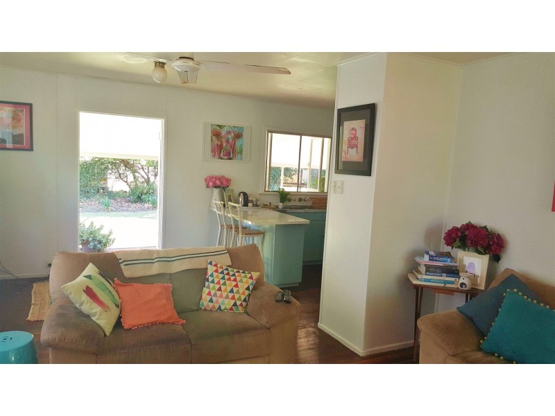 3 Augusta Street, Surat QLD 4417