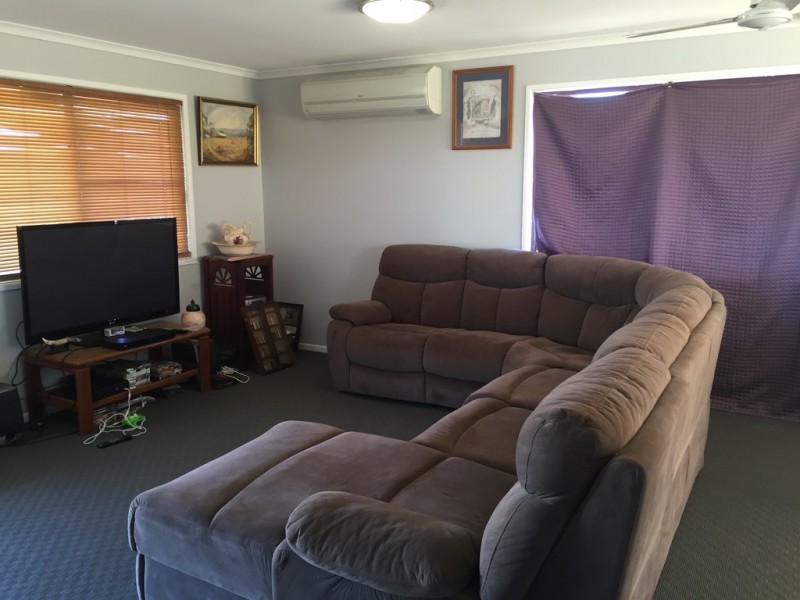 80 Sandalwood Avenue South, Dalby QLD 4405